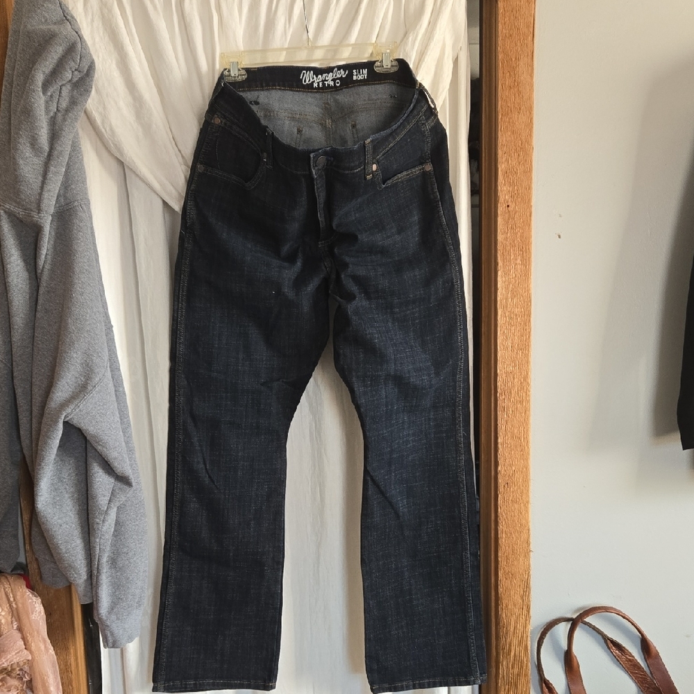 Wrangler Men's Slim Fit Dark Blue Jeans
